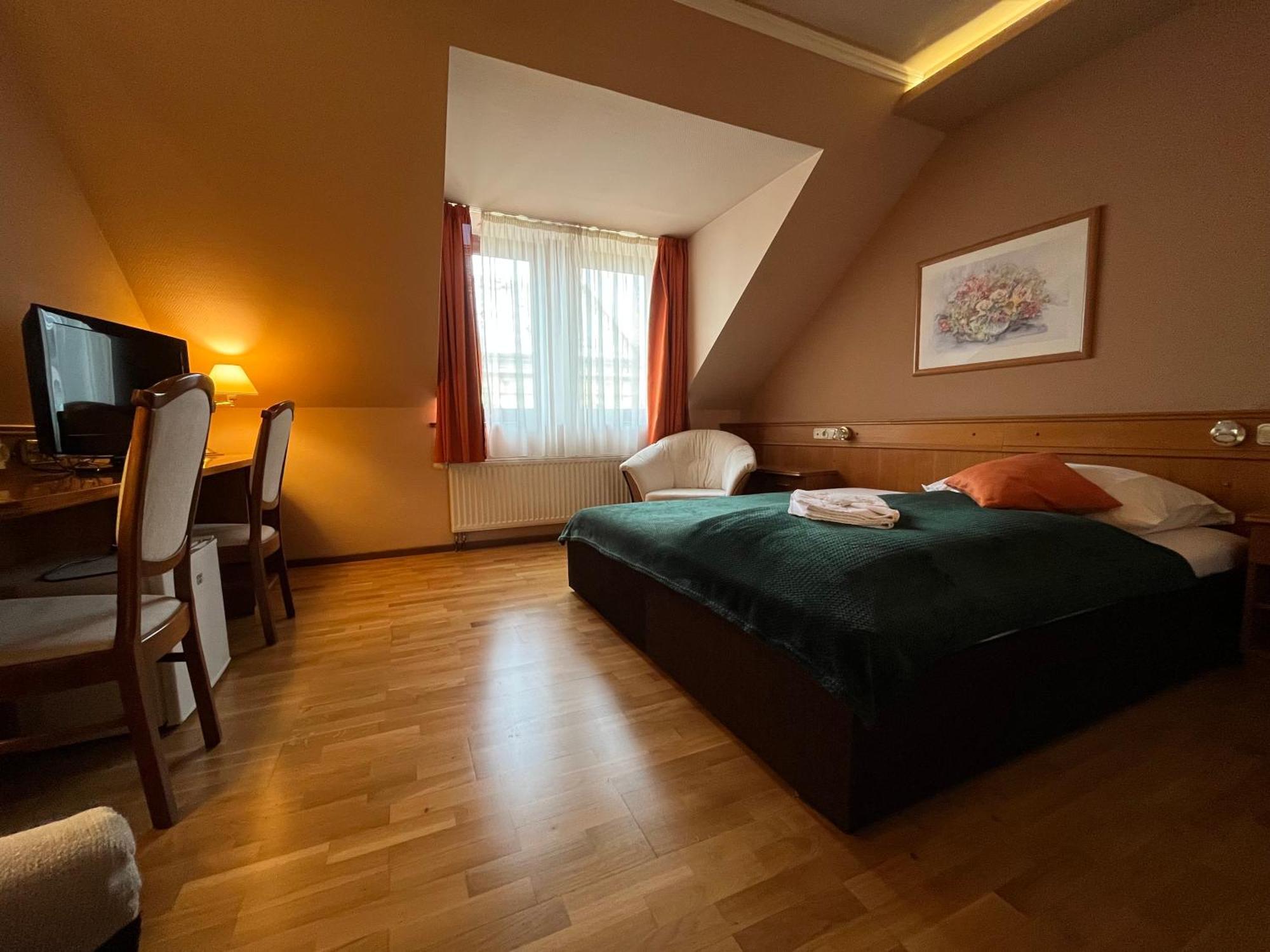 Hotel Wagner Szombathely Exterior foto