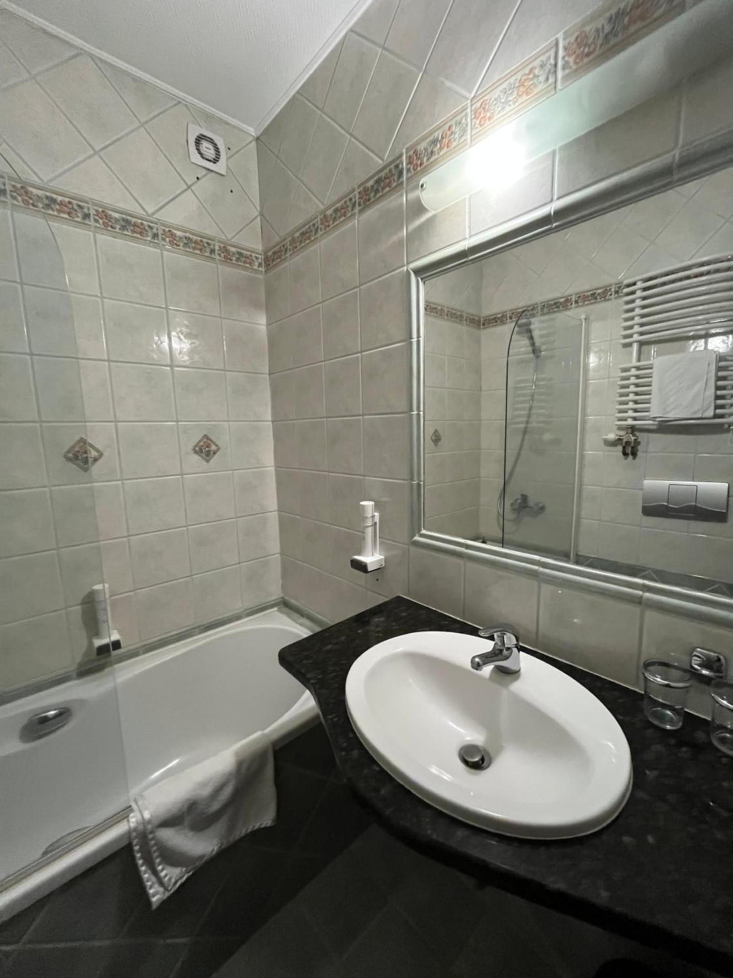 Hotel Wagner Szombathely Exterior foto